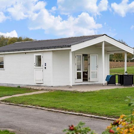 Immaculate 2-Bed House At The Beach 12H Brenderup Exteriör bild
